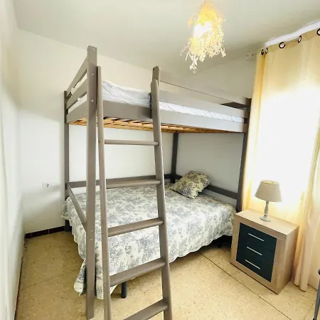 Apartment Trabuc - Apartamento Con Piscina Comunitaria Empuriabrava