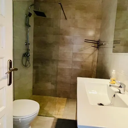Trabuc - Apartamento Con Piscina Comunitaria * Empuriabrava
