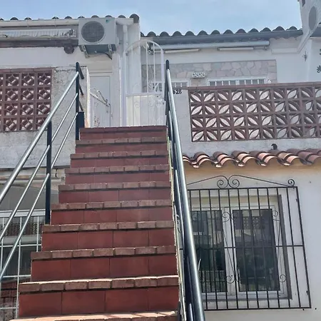 Trabuc - Apartamento Con Piscina Comunitaria * Empuriabrava